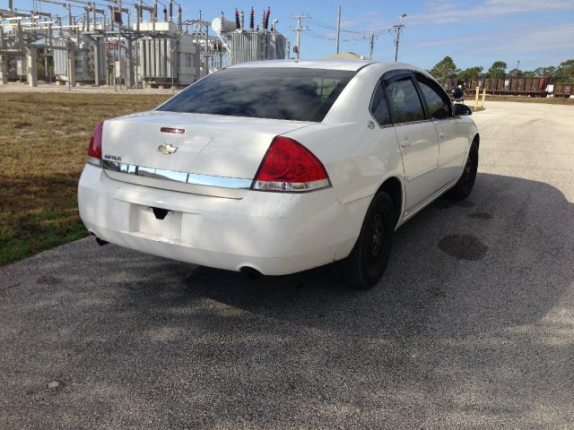 Chevrolet Impala Lariet Sedan