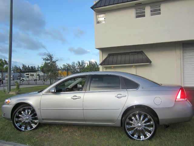 Chevrolet Impala Crew-long-drw-6.6l Diesel-4wd-one Owner Sedan