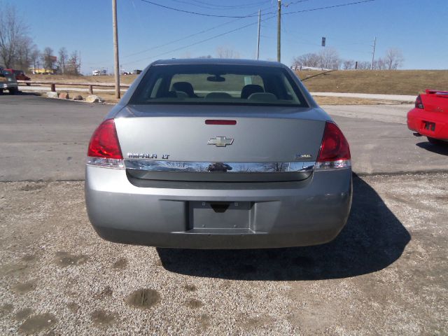 Chevrolet Impala Crew-long-drw-6.6l Diesel-4wd-one Owner Sedan