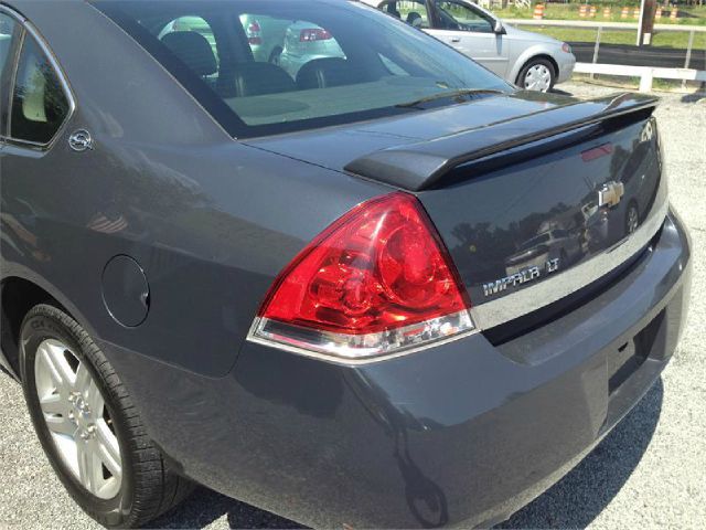 Chevrolet Impala S SUV Sedan