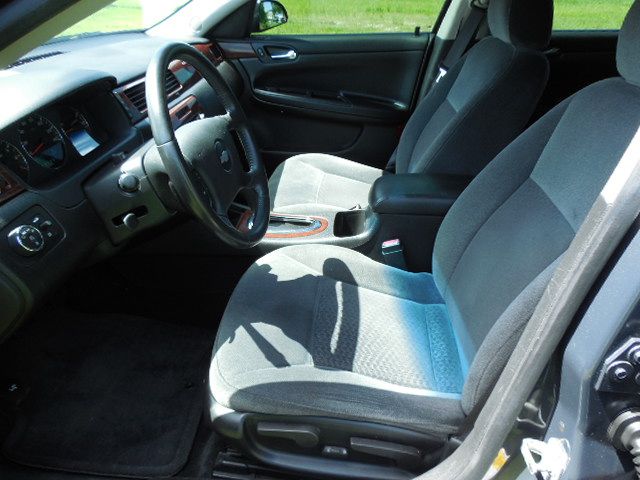 Chevrolet Impala 2008 photo 3