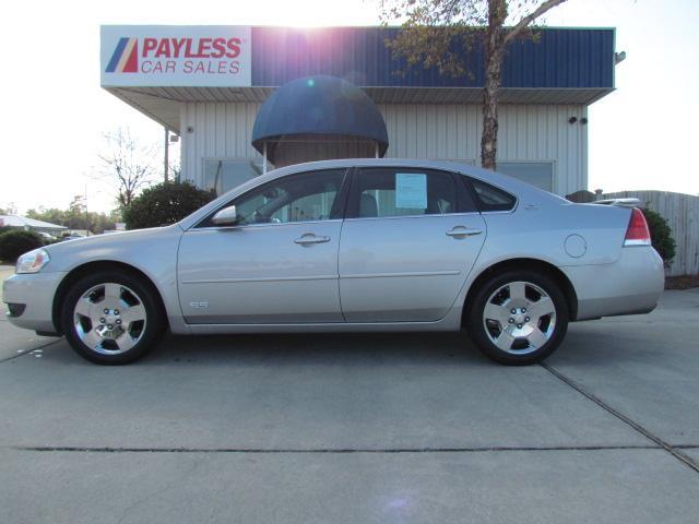 Chevrolet Impala Silverado 2500hd LS Sedan