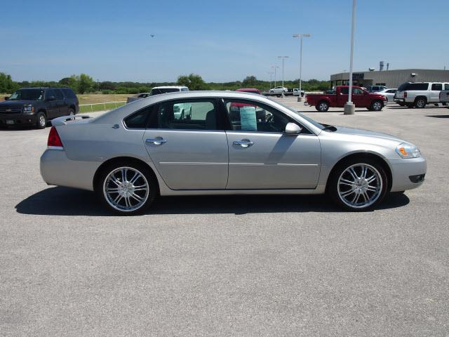 Chevrolet Impala 2008 photo 2