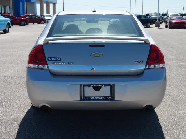 Chevrolet Impala 2008 photo 4