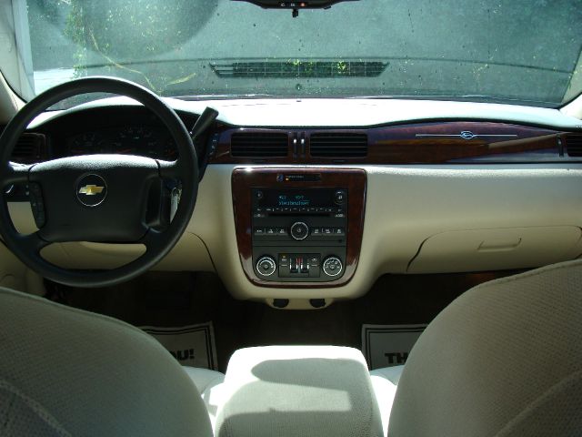 Chevrolet Impala 2009 photo 1