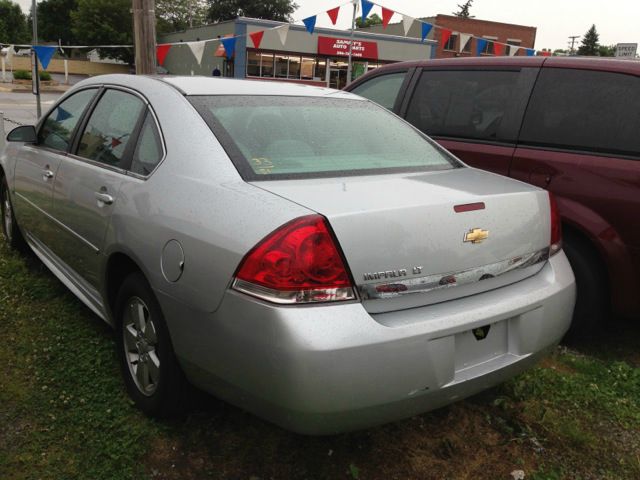 Chevrolet Impala 2009 photo 2