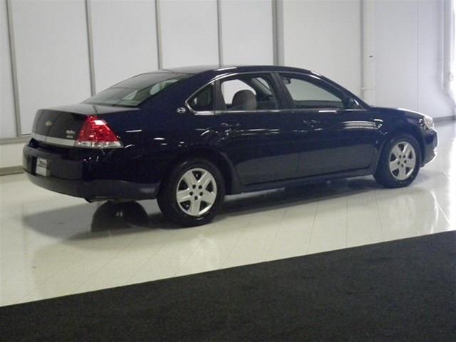 Chevrolet Impala 4dr Sdn 3.2L Quattro S Line Sedan