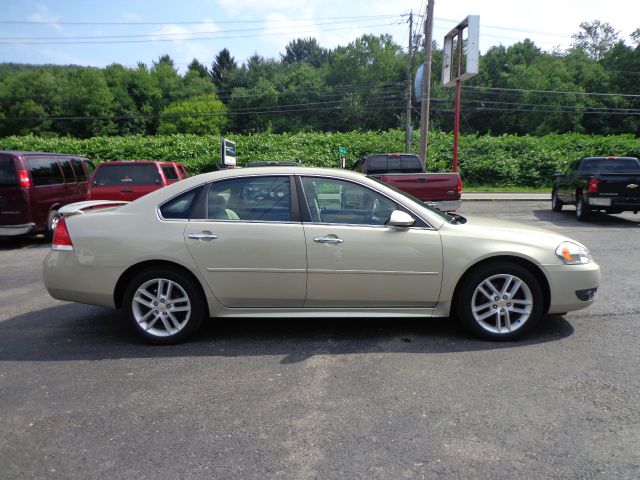 Chevrolet Impala 2010 photo 2