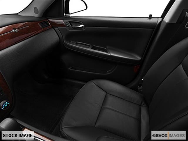 Chevrolet Impala 2010 photo 4