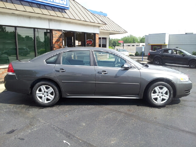 Chevrolet Impala 2010 photo 3