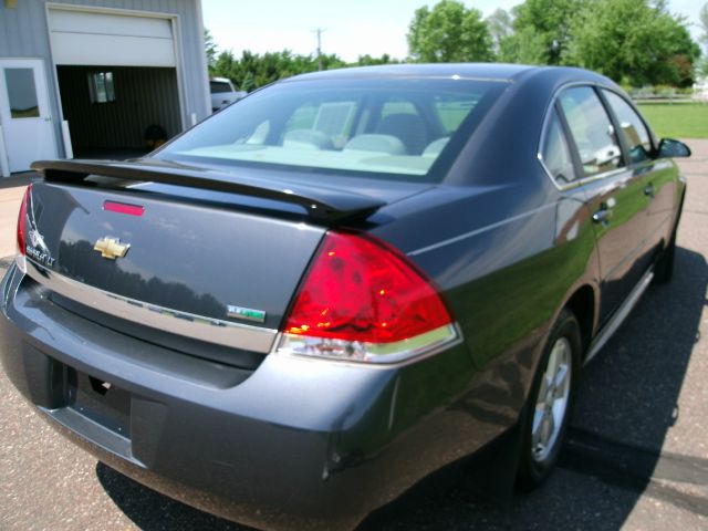 Chevrolet Impala 2010 photo 1