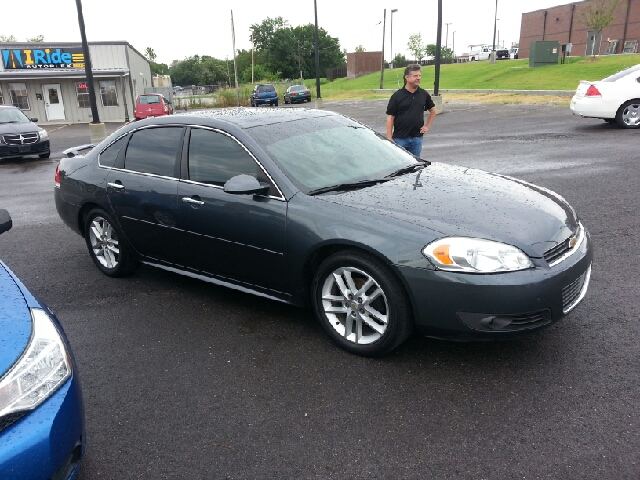 Chevrolet Impala SLE SLT WT Sedan