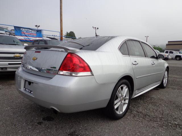 Chevrolet Impala 2010 photo 4