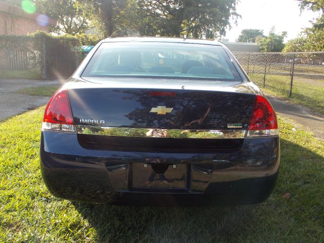 Chevrolet Impala 2010 photo 3