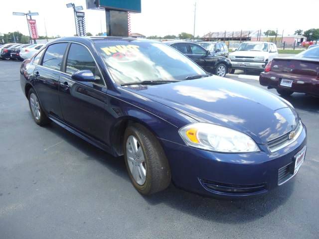 Chevrolet Impala 2010 photo 3