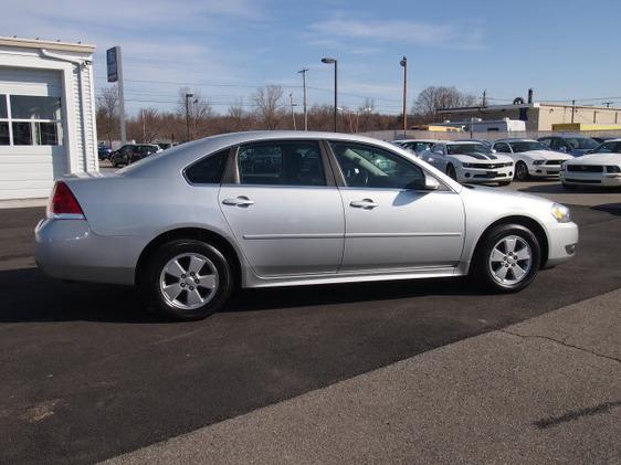 Chevrolet Impala 2010 photo 4