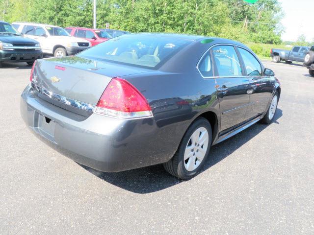 Chevrolet Impala 2010 photo 2