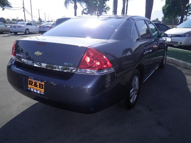 Chevrolet Impala 2010 photo 3