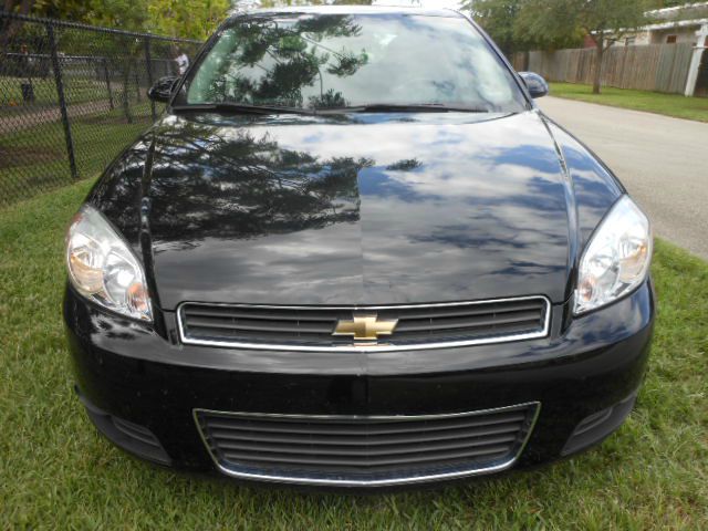 Chevrolet Impala 2010 photo 2