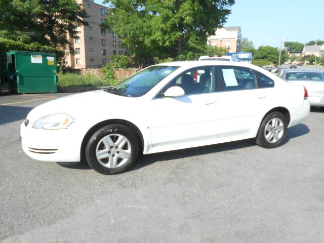 Chevrolet Impala 2010 photo 2