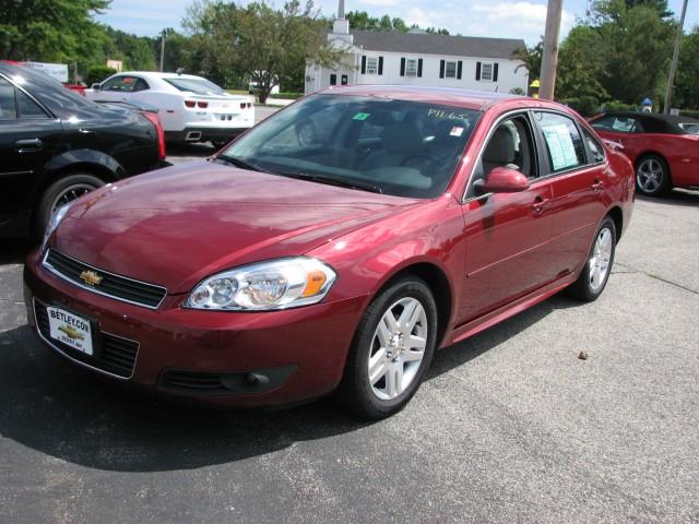 Chevrolet Impala SEL 2WD Sedan Sedan