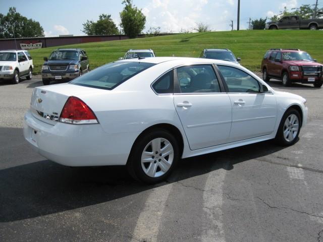 Chevrolet Impala 2011 photo 3