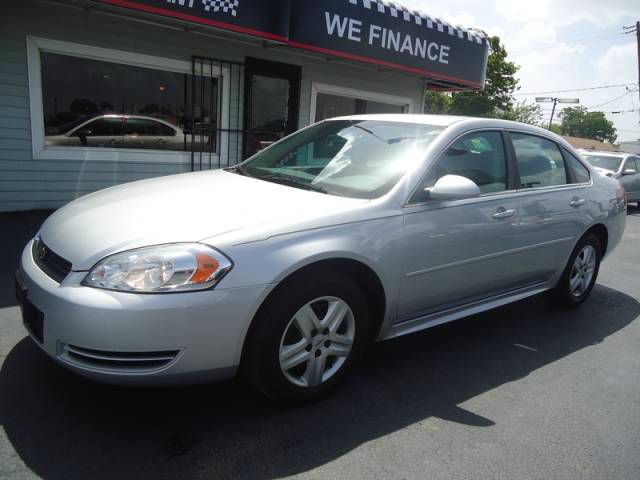 Chevrolet Impala 2011 photo 2