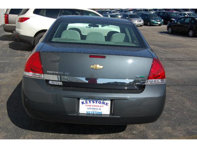 Chevrolet Impala 2011 photo 3