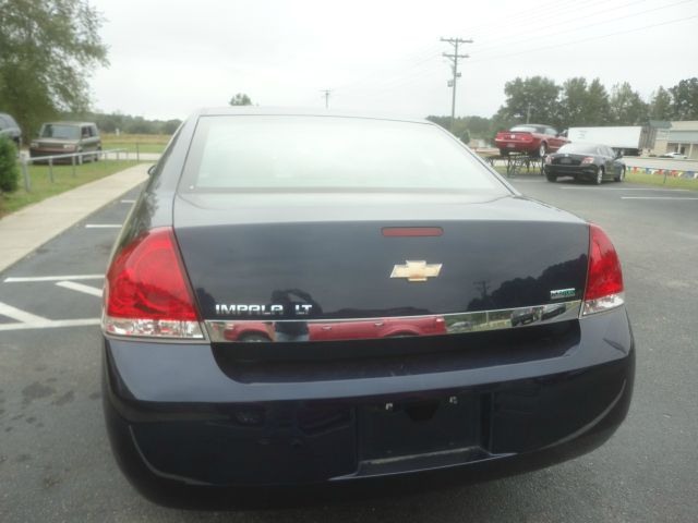 Chevrolet Impala 2011 photo 2