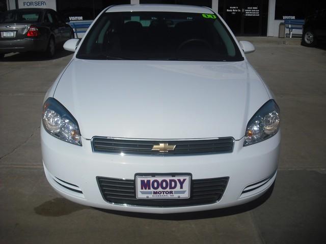 Chevrolet Impala 2011 photo 3