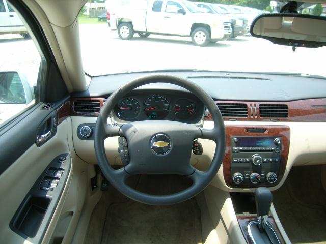 Chevrolet Impala 2011 photo 5