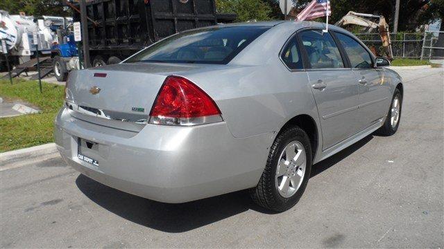 Chevrolet Impala 2011 photo 2