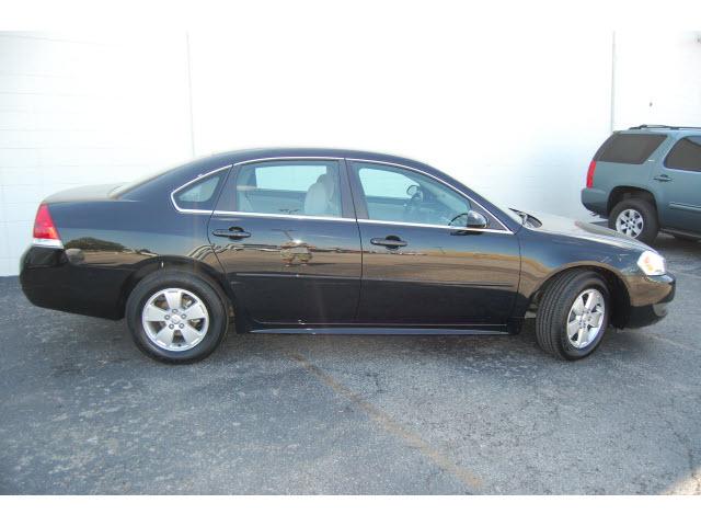 Chevrolet Impala 2011 photo 2