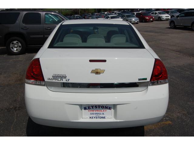 Chevrolet Impala 2011 photo 3