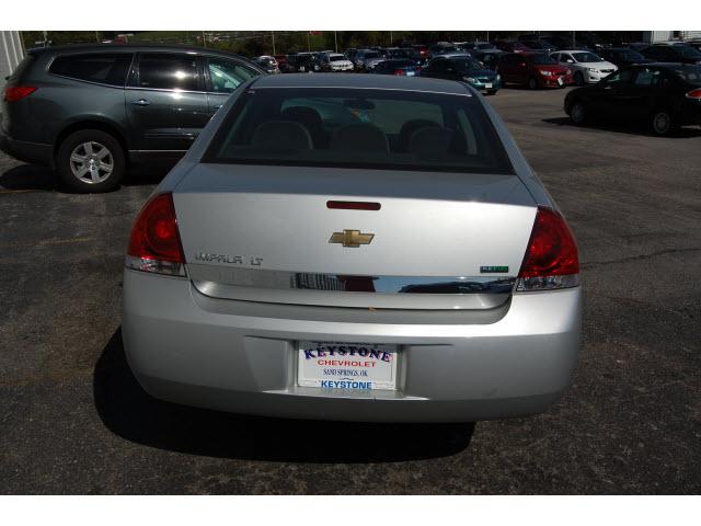 Chevrolet Impala 2011 photo 3