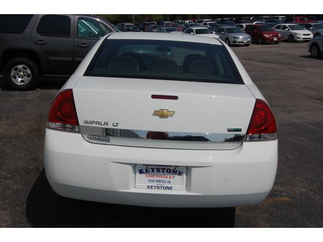 Chevrolet Impala 2011 photo 2