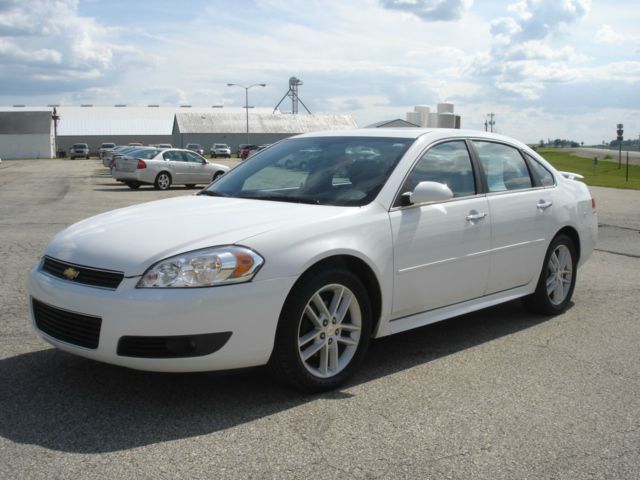 Chevrolet Impala 2011 photo 2