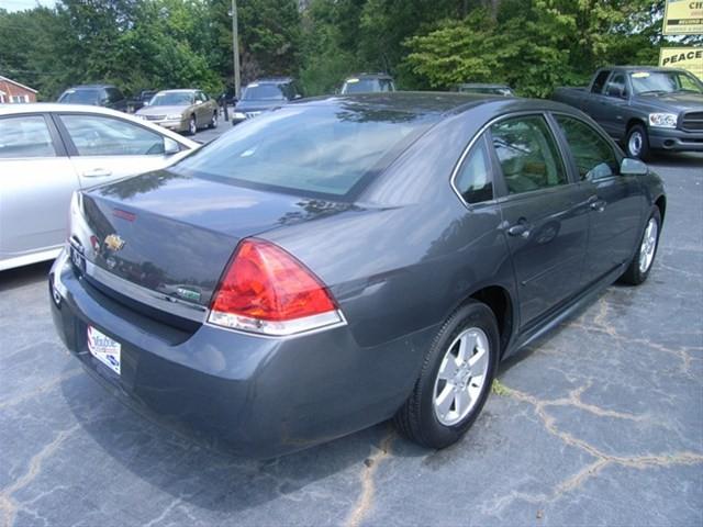 Chevrolet Impala 2011 photo 2