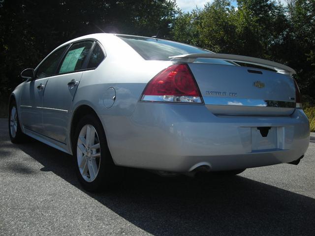 Chevrolet Impala 2011 photo 2