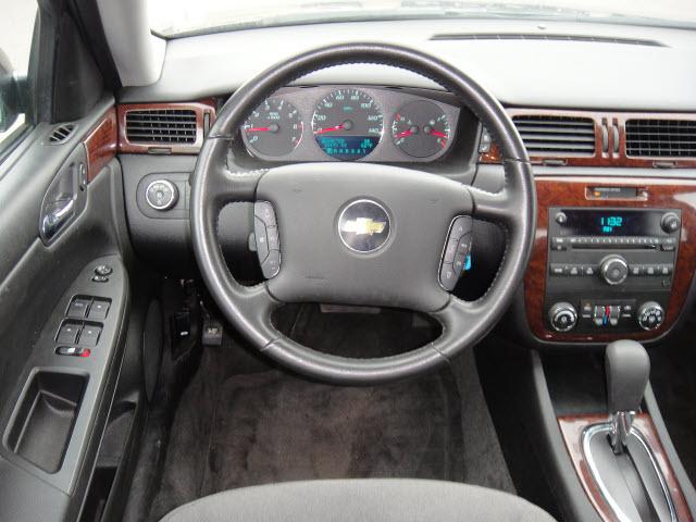 Chevrolet Impala 2011 photo 4