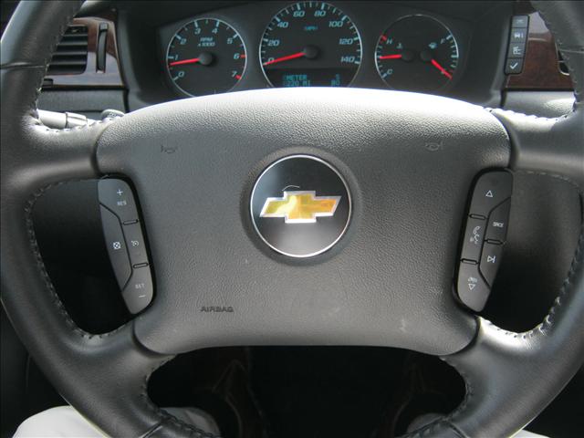 Chevrolet Impala 2011 photo 4