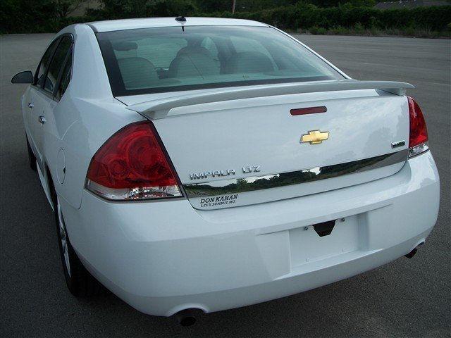 Chevrolet Impala 2011 photo 2