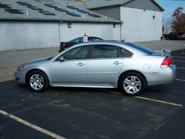 Chevrolet Impala 2011 photo 3