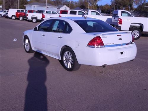 Chevrolet Impala 2011 photo 3