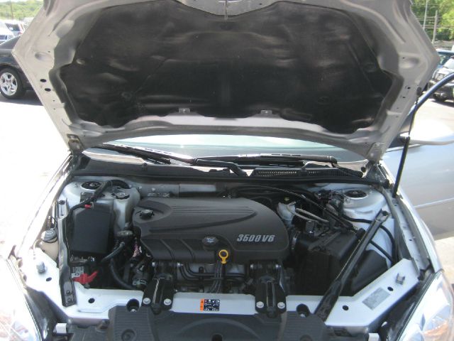 Chevrolet Impala 2011 photo 2