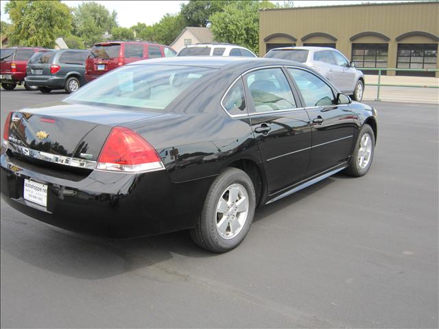 Chevrolet Impala 2011 photo 3