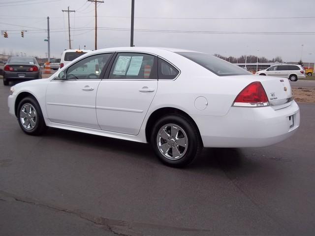 Chevrolet Impala 2011 photo 3