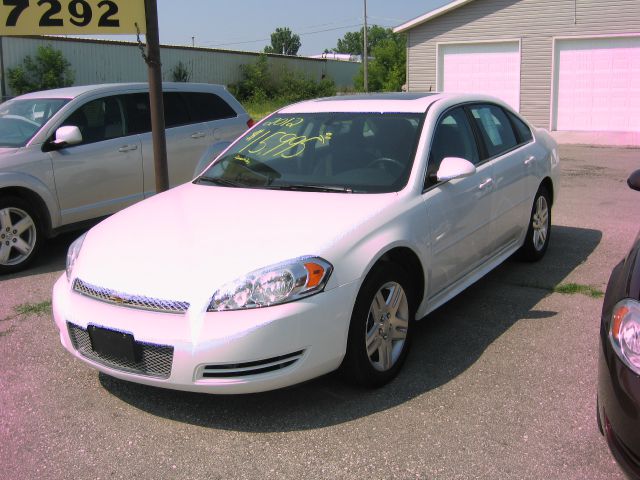 Chevrolet Impala 2dr Reg Cab 140.5 4WD ST Sedan