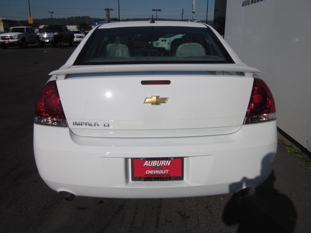 Chevrolet Impala 2012 photo 2