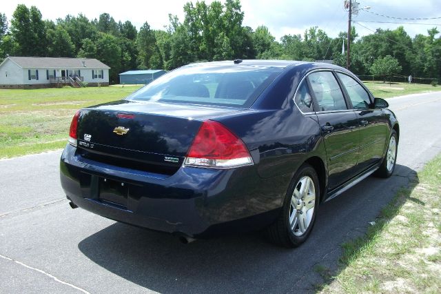 Chevrolet Impala 2dr Reg Cab 140.5 4WD ST Sedan